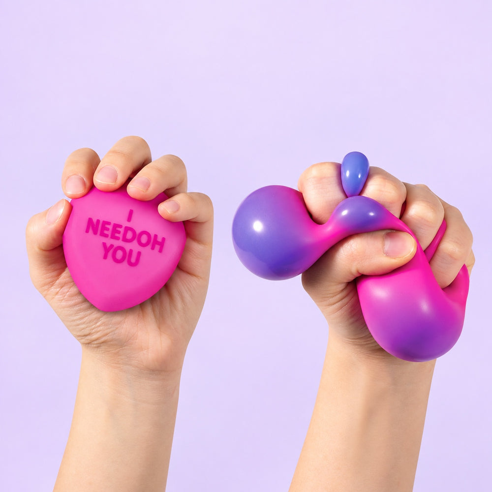 NeeDoh Color Change Squeeze Heart